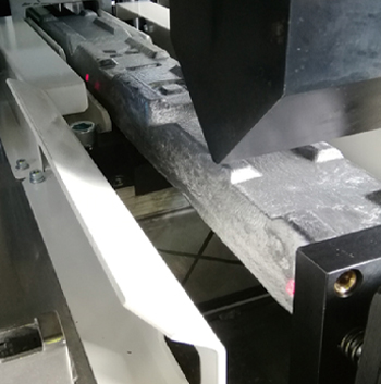 インゴット切断機